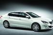 A review of the budgetary sedan Peugeot 408 photo 3