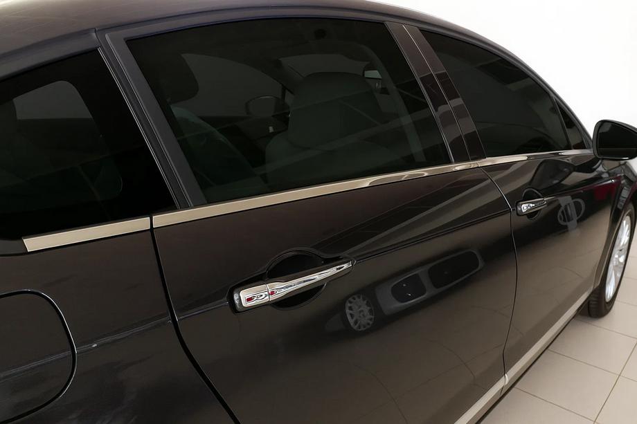 Citroen C-5 2008-2017 Lower window trim stainless steel (6 pcs) Carmos - Turkish Stainless Steel Image