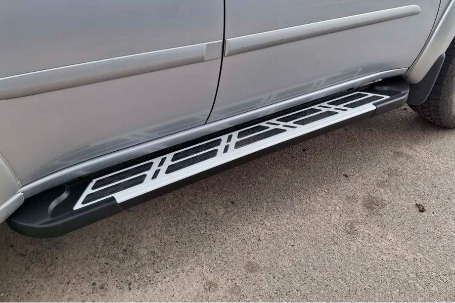 Mitsubishi Pajero Sport 2008-2015 Side Steps Sunrise (2 pcs, Aluminum) Photo 7