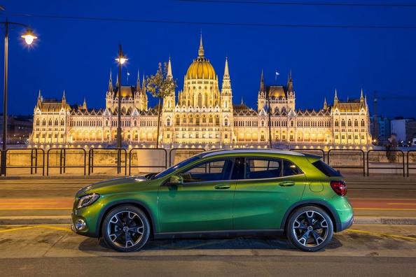 Compact crossover Mercedes-Benz GLA-Class
