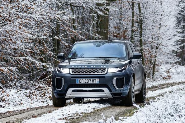 Updated premium crossover Range Rover Evoque