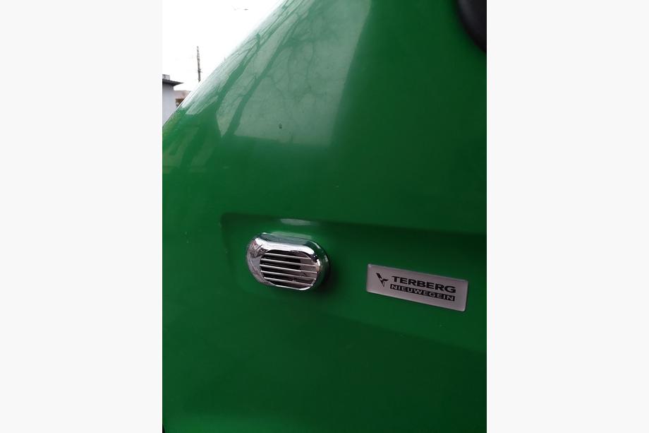 Opel Movano 2004-2010 Oval Side Indicator Grille (2 pcs, ABS) Image