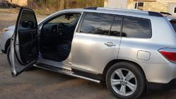 Toyota Highlander 2008-2013 Premium Side Steps (2 pcs, Stainless Steel) photo 3