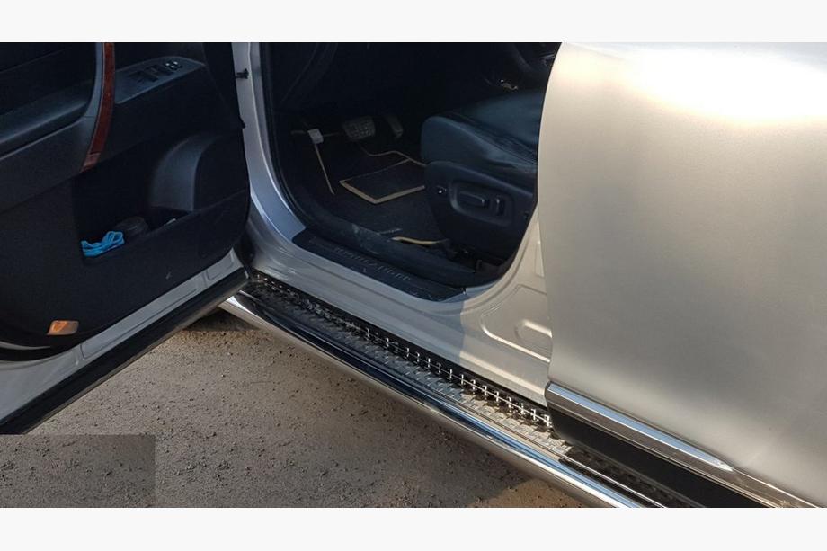 Toyota Highlander 2008-2013 Premium Side Steps (2 pcs, Stainless Steel) Image