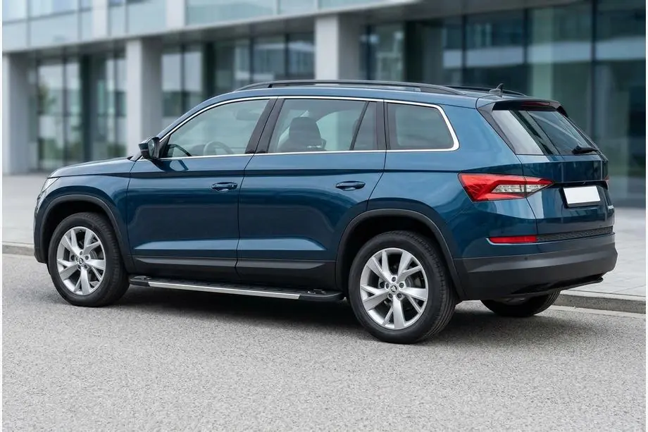 Skoda Kodiaq 2016-2023 Side Steps RedLine V1 (2 pcs, Aluminum) Image