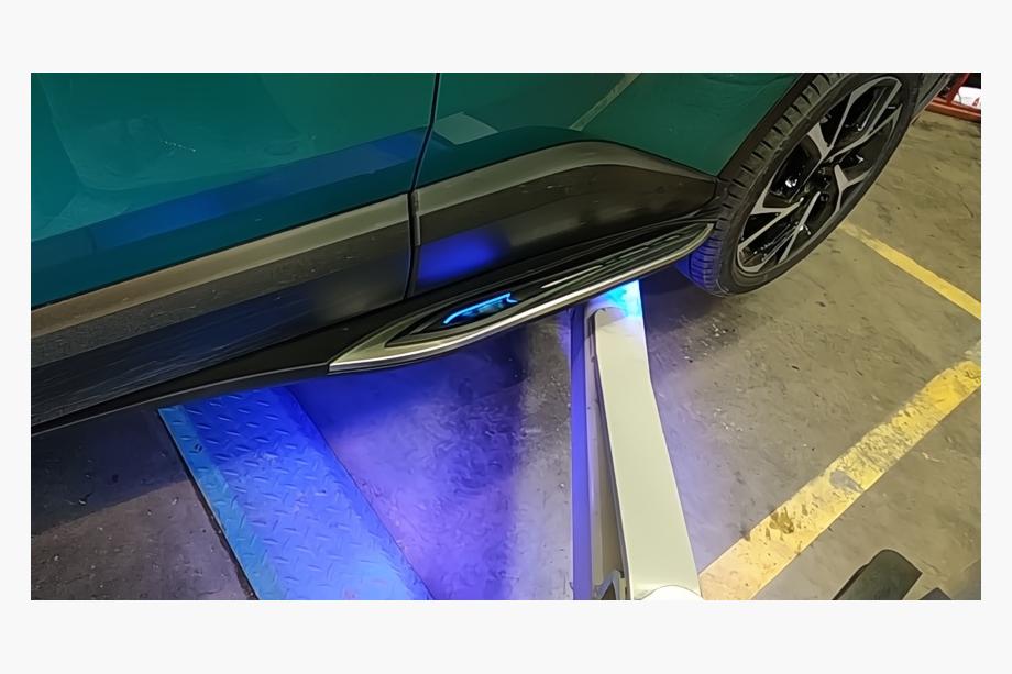 Toyota C-HR 2016-2023 Side Steps Original V2 (2 pcs, Aluminum) Image
