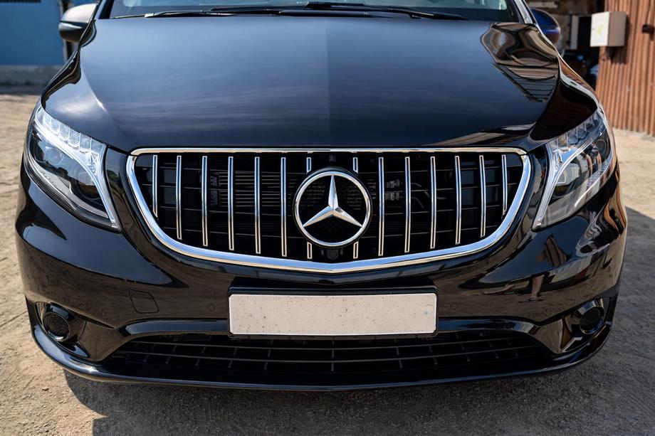 Mercedes Vito/V-class W447 2014- Front Grille GT Panamericana Chrome (2014-2023 for Vito W447) Image