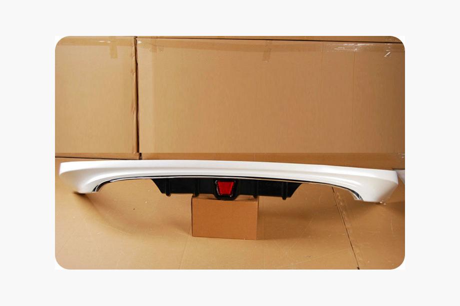 Toyota Land Cruiser 200 2007-2021 Body Kit 2012-2015 (LC15) White Photo 9