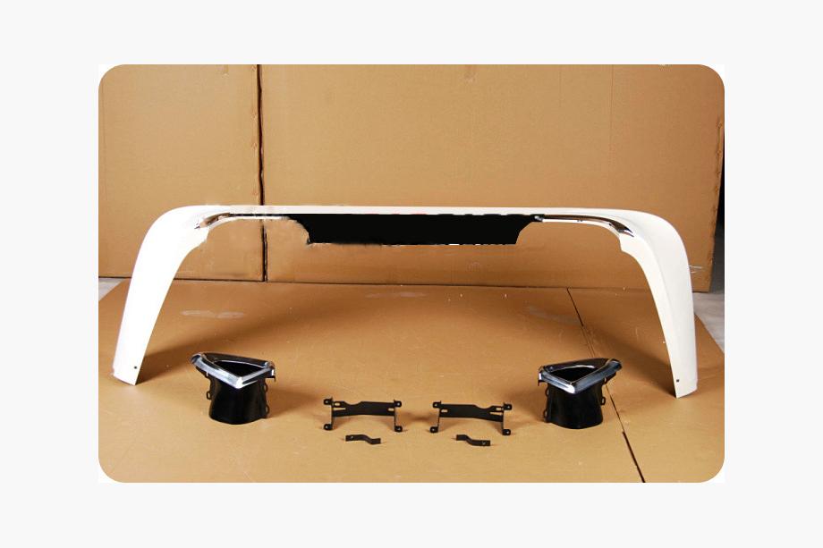 Toyota Land Cruiser 200 2007-2021 Body Kit 2012-2015 (LC15) White Photo 10