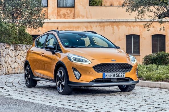 Review crossover version of the hatchback Ford Fiesta is Active