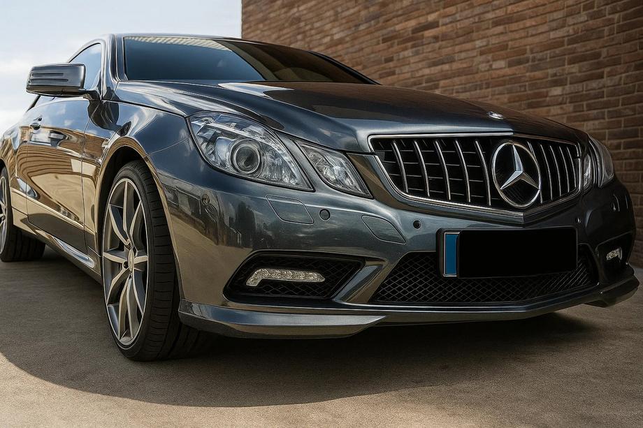 Mercedes E-class coupe C207 2010-2017 Front Grille (2009-2013, GT Panamericana) Image