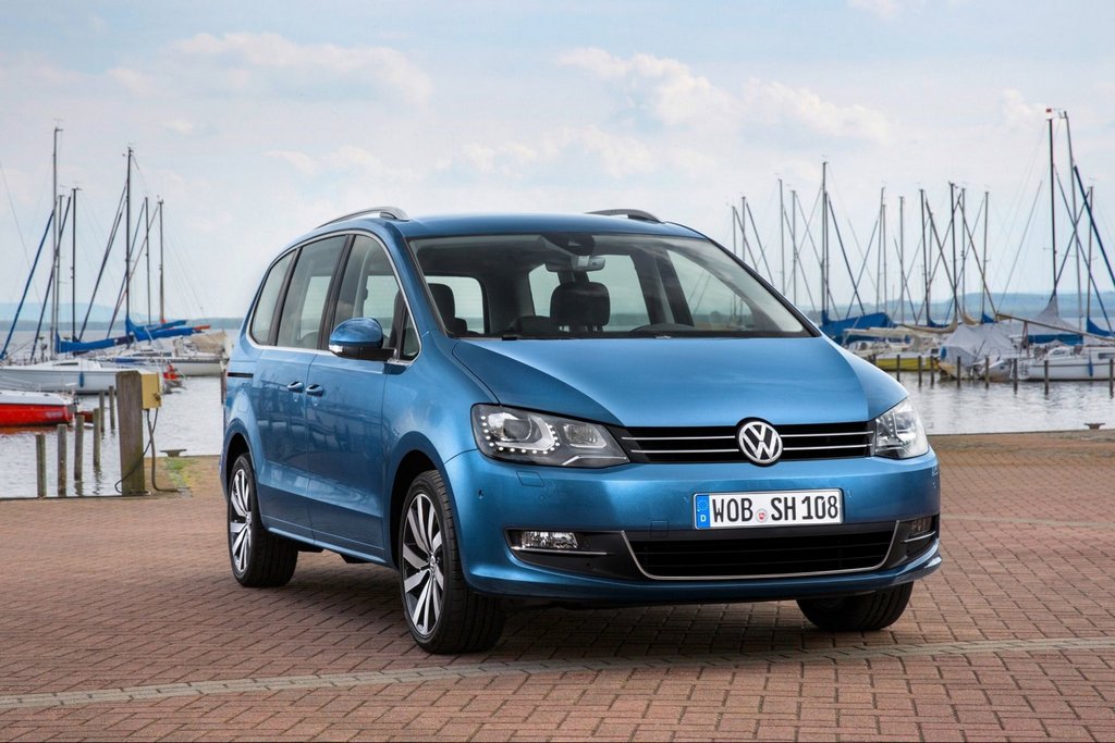 Updated minivan Volkswagen Sharan second generation
