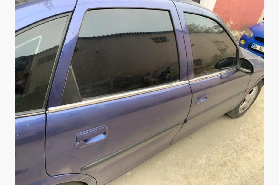 Opel Vectra B 1995-2002 Window Trim Stainless Steel (4 pcs) Image