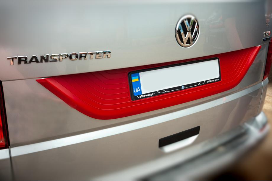 Volkswagen T6 2015-2024 Plastic Trunk Lid Cover Black Photo 2