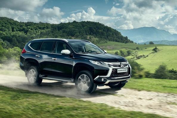 The third generation SUV Mitsubishi Pajero Sport
