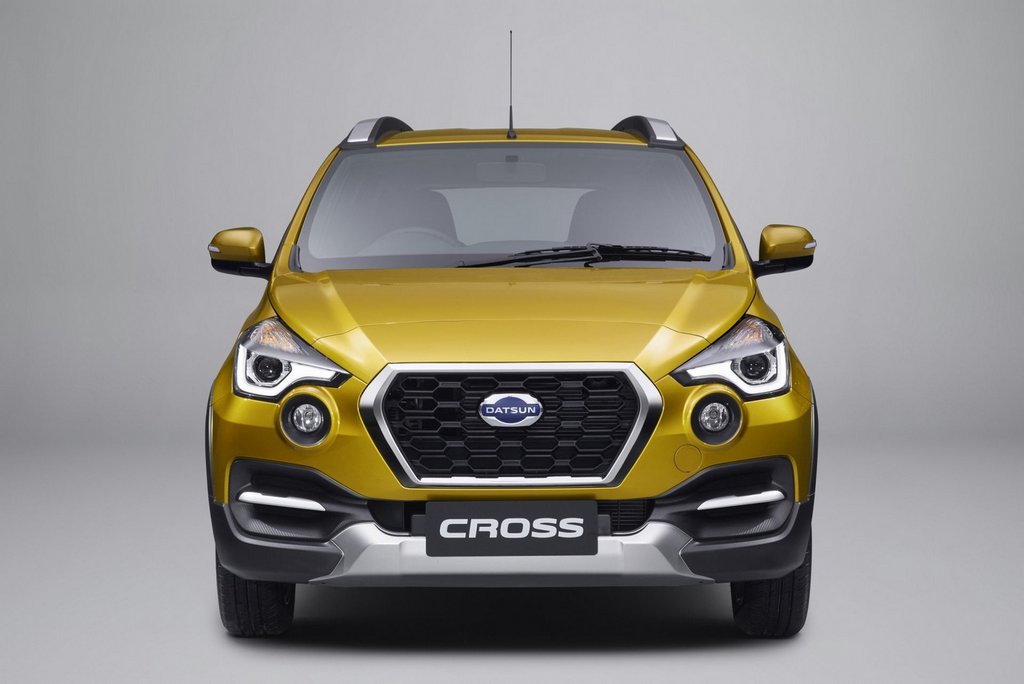 Overview seven-passenger crossover Datsun Cross