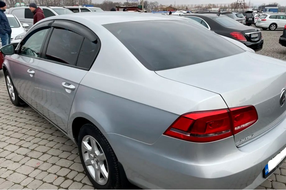 Volkswagen Passat B7 2012-2015 Window Deflectors SD (EU, 4 pcs, HIC) Image