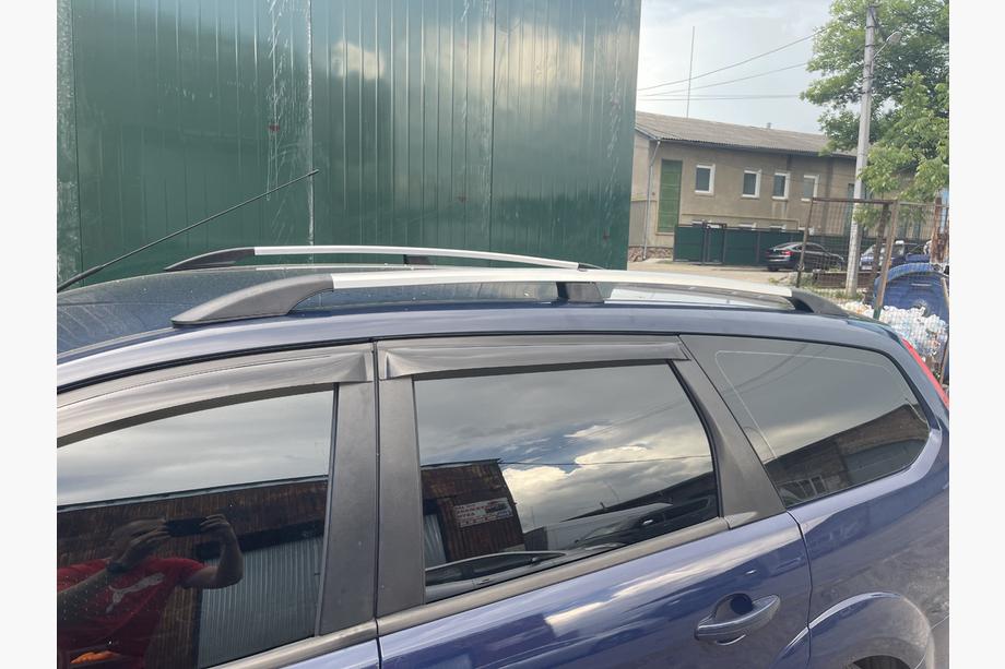 Ford Focus II 2008-2011 Aluminum Roof Rails (Caravan, Chrome) Image