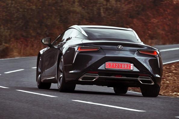 Overview of the sports coupe Lexus LC 500