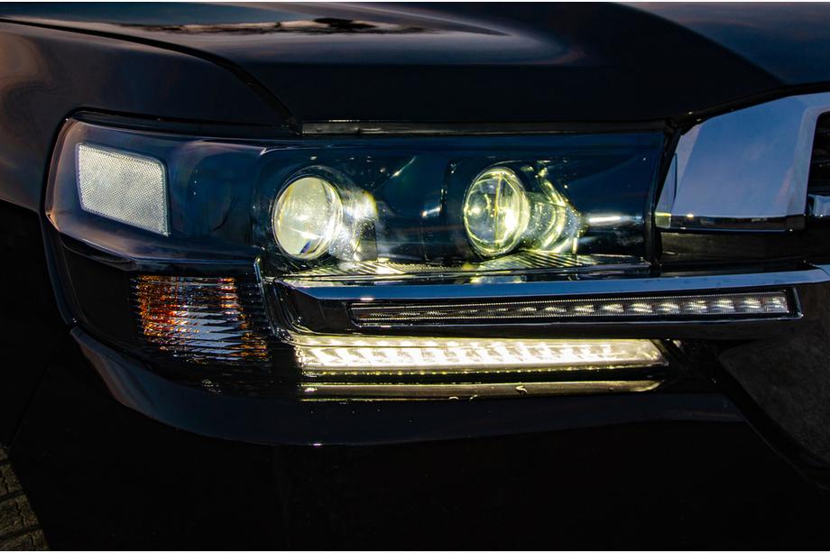 Toyota Land Cruiser 200 2007-2021 Front Headlights 2016+ (Executive) Complete Set (2 pcs) Photo 7