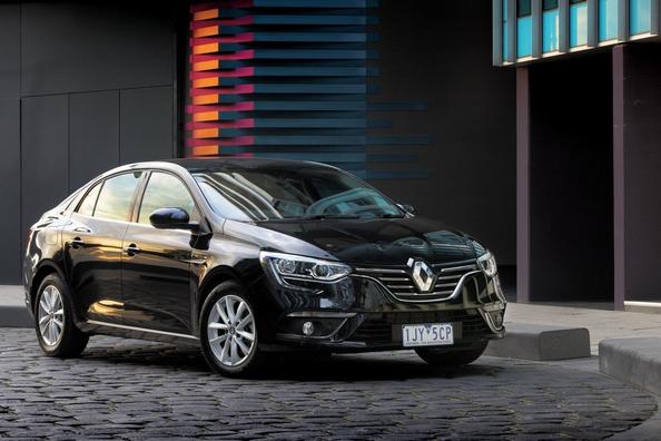 Review of Renault Megane sedan fourth generation