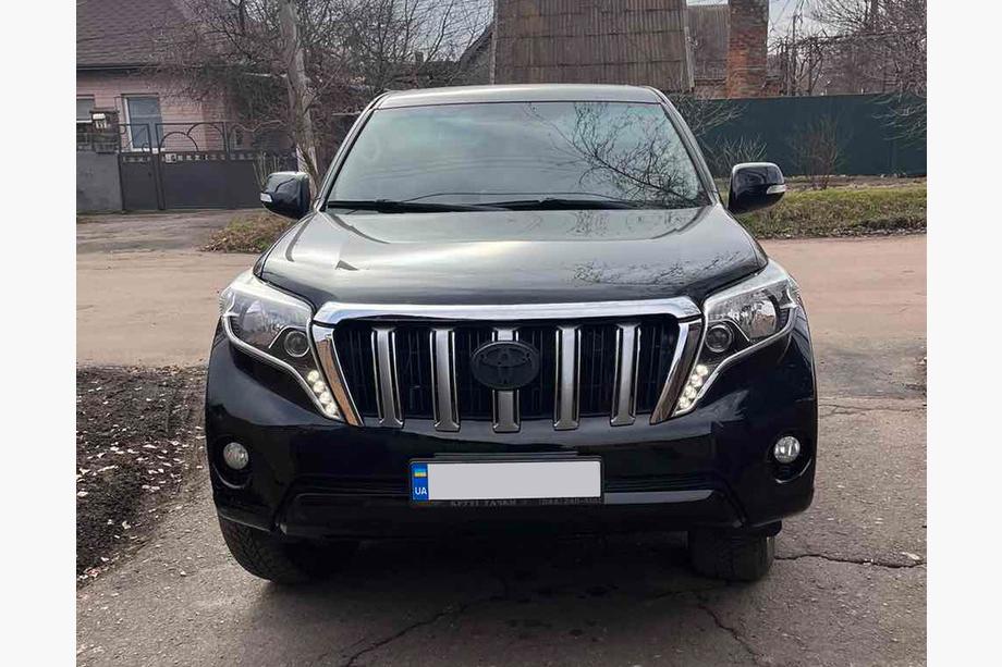 Toyota Land Cruiser Prado 150 2009-2023 Grille 2013-2017 (Standard) Image