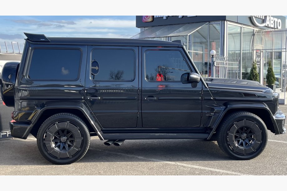 Mercedes G class W463 1990-2018 Black door moldings pre-assembled (2019 design) Photo 2