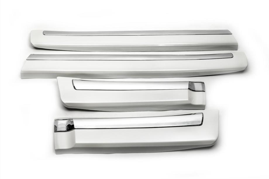 Toyota Land Cruiser 200 2007-2021 Set of Door Moldings (2008-2016) Black Photo 4