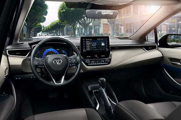 Review sedan Toyota Corolla twelfth generation Photo 7