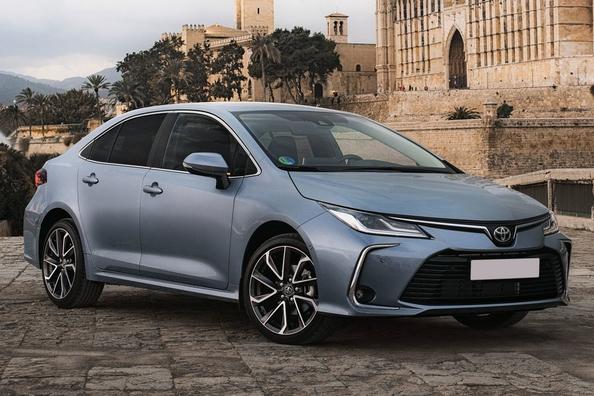 Review sedan Toyota Corolla twelfth generation Photo 3