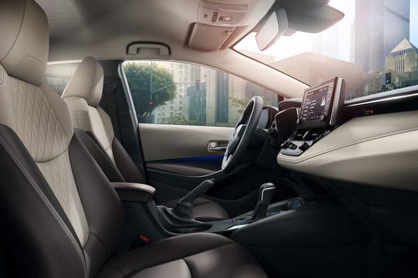 Review sedan Toyota Corolla twelfth generation Photo 6