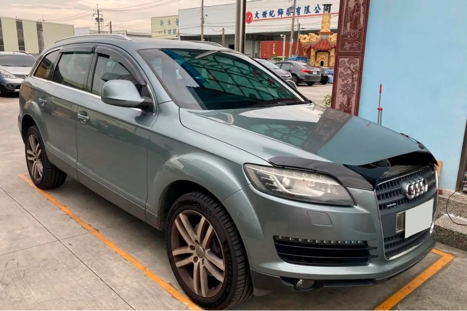 Audi Q7 2005-2015 Window Deflectors (4 pcs, HIC) Image