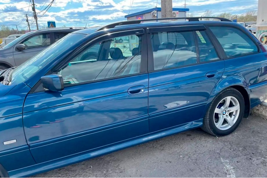 BMW 5 Series E39 1996-2003 Window Deflectors SW (4 pcs, HIC) Image