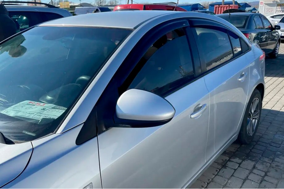 Chevrolet Cruze 2009–2015 Window Deflectors SD (4 pcs, HIC) Image