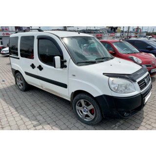 Window Deflectors (2 pcs, HIC) photo 1