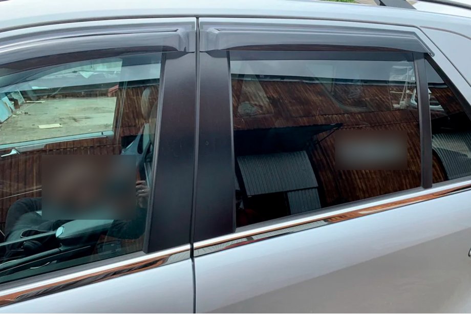 Mercedes ML W164 2005-2011 Window Deflectors (4 pcs, HIC) Photo 13