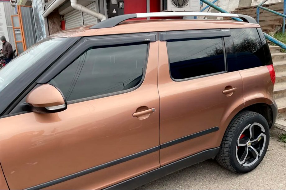 Skoda Yeti 2009-2017 Window Deflectors (4 pcs, HIC) Image