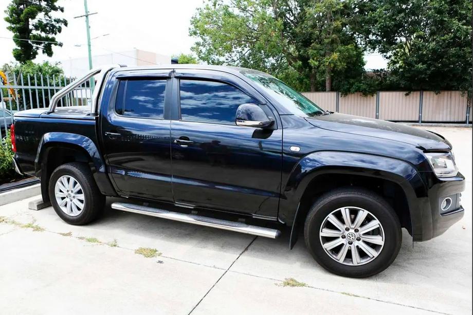 Volkswagen Amarok 2010-2022 Window Deflectors (4 pcs, HIC) Photo 4