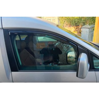 In-channel window deflectors (2 pcs, HIC) photo 1