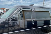 Volkswagen T4 Caravelle/Multivan 1990–2003 Window Deflectors (2 pcs, HIC) photo 12
