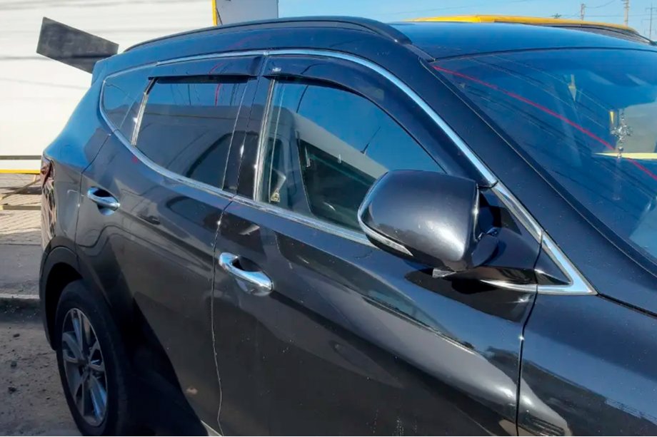 Hyundai Santa Fe 3 2012-2018 Window deflectors with chrome trim (4 pcs, HIC) Photo 1