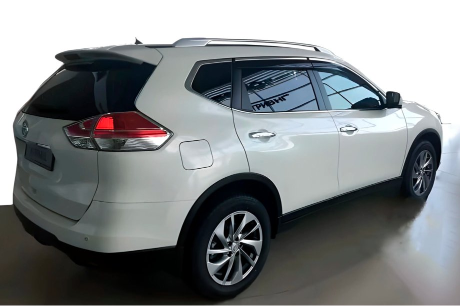 Nissan X-trail T32/Rogue 2014-2021 Window deflectors with chrome trim (4 pcs, HIC) Image