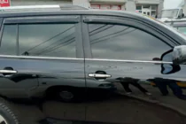 Toyota Highlander 2008-2013 Window Deflectors (4 pcs, HIC) photo 2