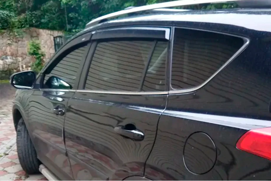 Toyota Rav 4 2013-2018 Wide Window Deflectors (4 pcs, HIC) Photo 3