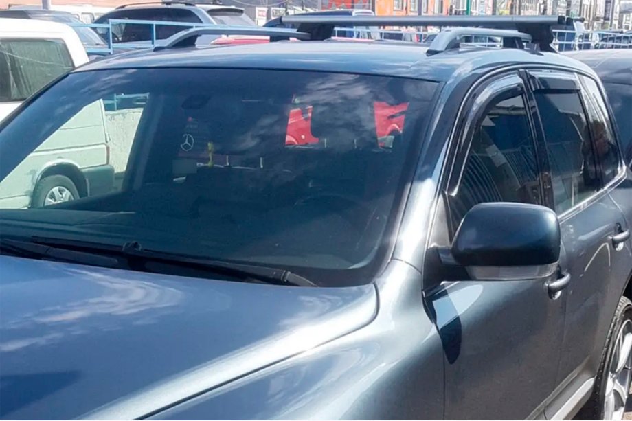 Volkswagen Touareg 2002–2010 Window Deflectors (4 pcs, HIC) Photo 1
