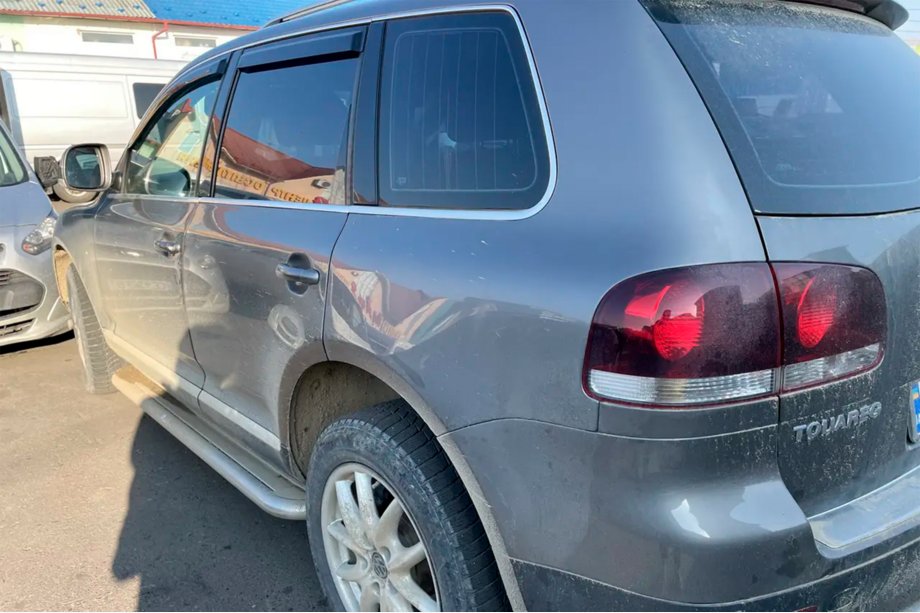 Volkswagen Touareg 2002–2010 Window Deflectors (4 pcs, HIC) Photo 7