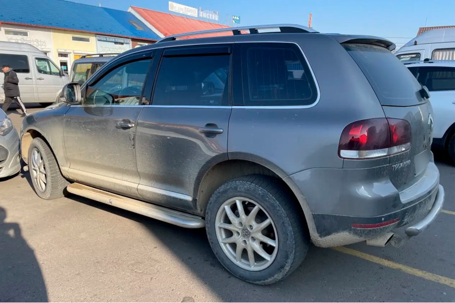 Volkswagen Touareg 2002–2010 Window Deflectors (4 pcs, HIC) Photo 6