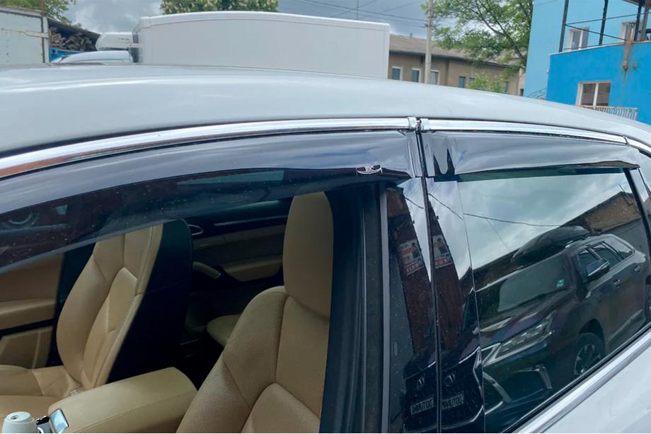 Volkswagen Touareg 2010-2018 Window deflectors with chrome trim (4 pcs, HIC) Photo 10
