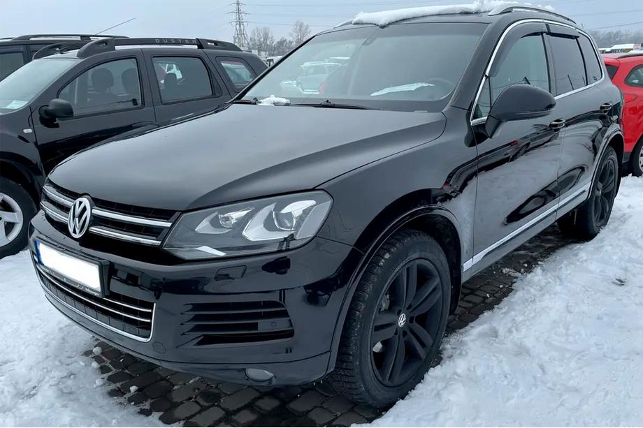 Volkswagen Touareg 2010-2018 Window deflectors with chrome trim (4 pcs, HIC) Photo 4