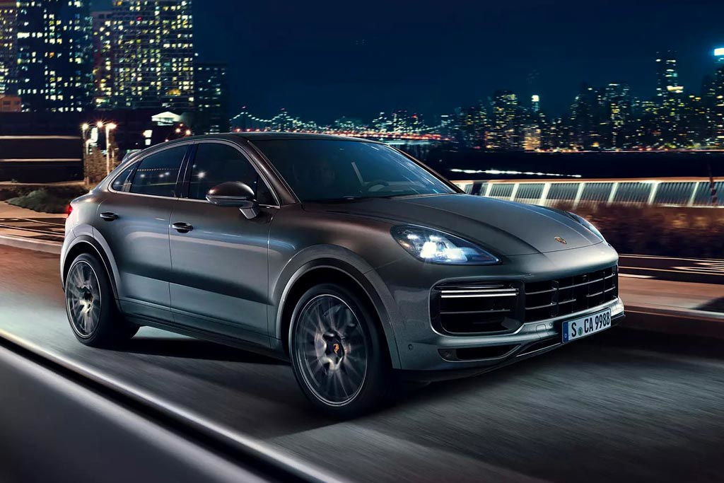 Overview kupeobrazny Porsche Cayenne Coupe